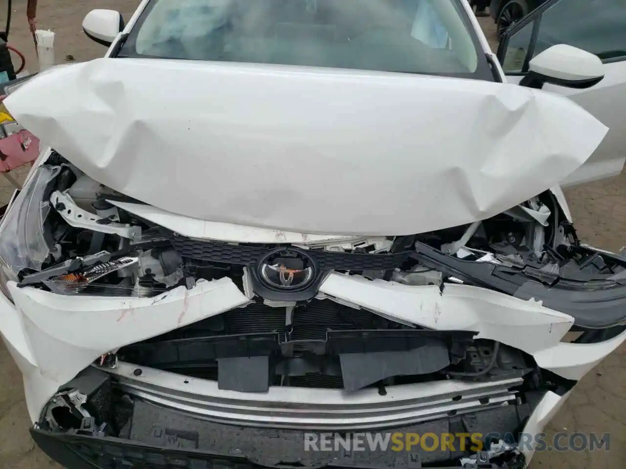 7 Photograph of a damaged car 5YFEPRAE9LP097113 TOYOTA COROLLA 2020