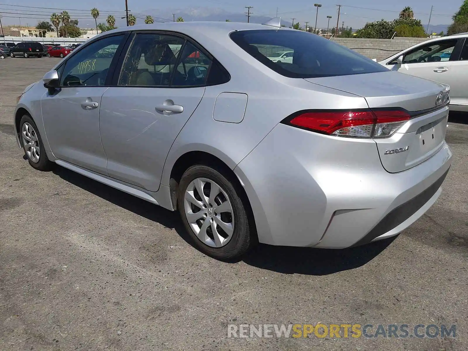 3 Photograph of a damaged car 5YFEPRAE9LP097290 TOYOTA COROLLA 2020