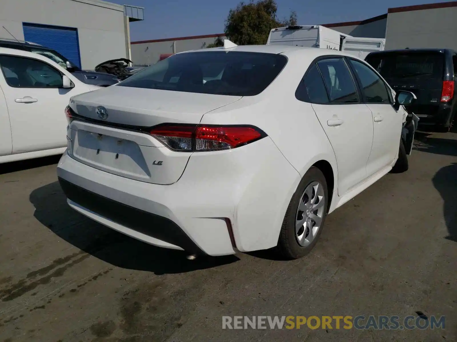 4 Photograph of a damaged car 5YFEPRAE9LP097788 TOYOTA COROLLA 2020