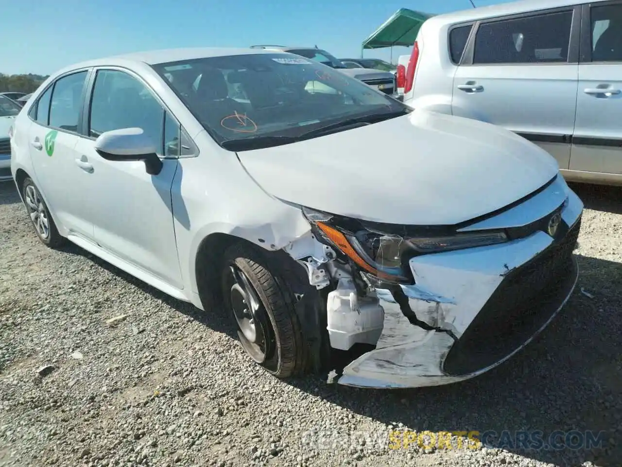 9 Photograph of a damaged car 5YFEPRAE9LP098133 TOYOTA COROLLA 2020