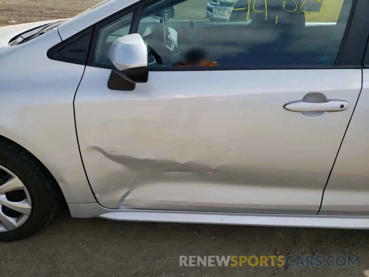 9 Photograph of a damaged car 5YFEPRAE9LP098360 TOYOTA COROLLA 2020