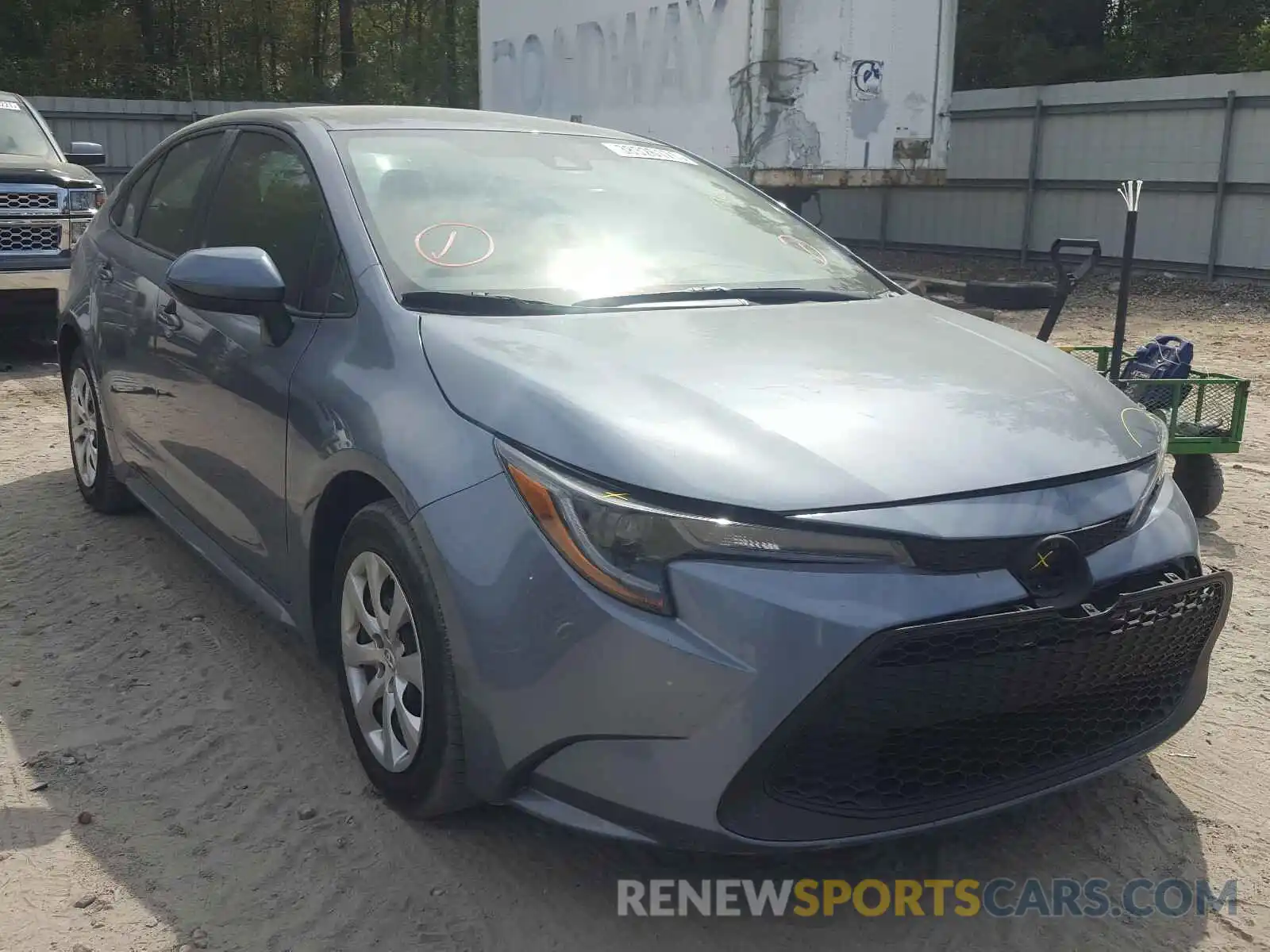 1 Photograph of a damaged car 5YFEPRAE9LP099055 TOYOTA COROLLA 2020