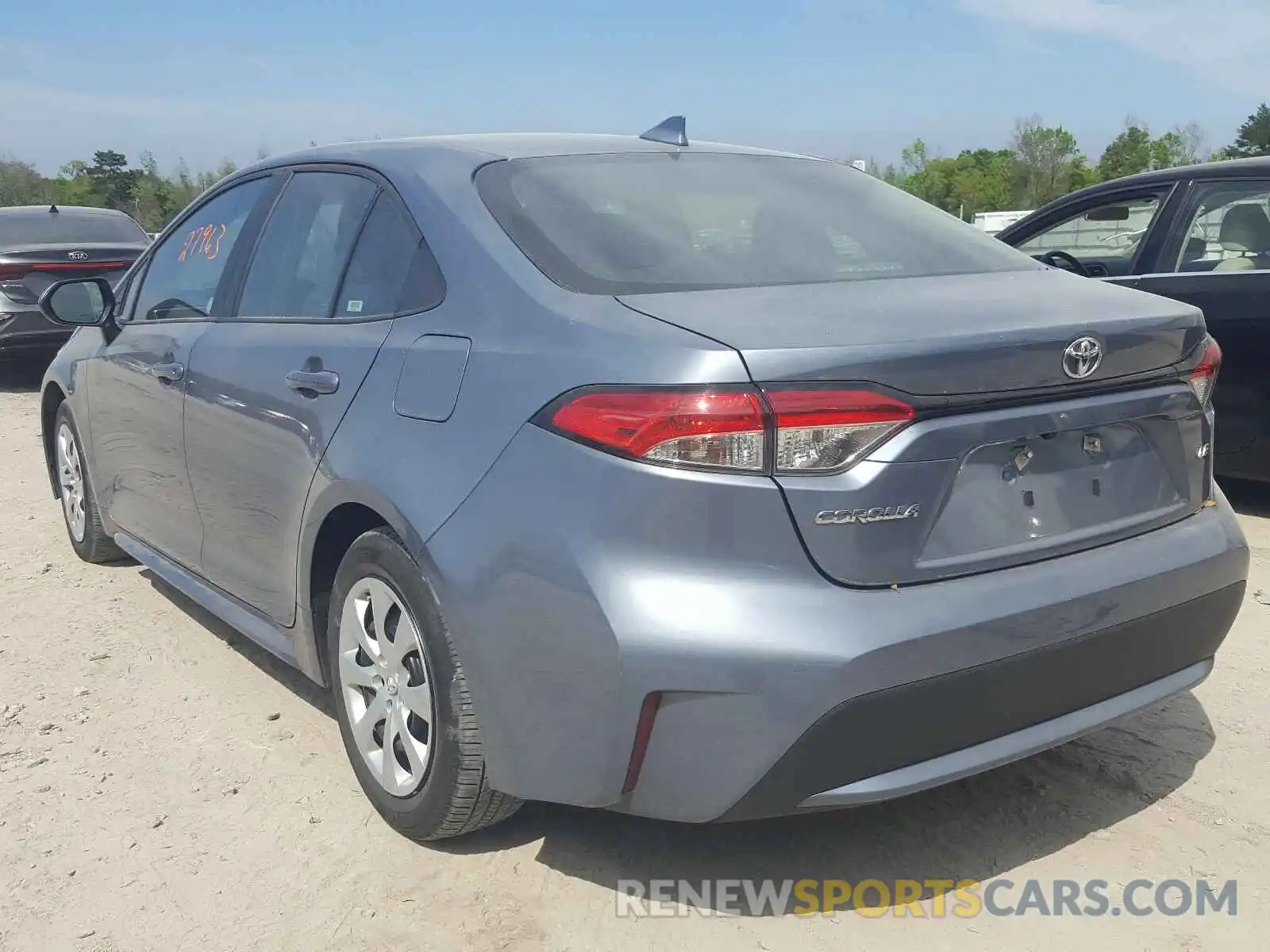 3 Photograph of a damaged car 5YFEPRAE9LP099055 TOYOTA COROLLA 2020