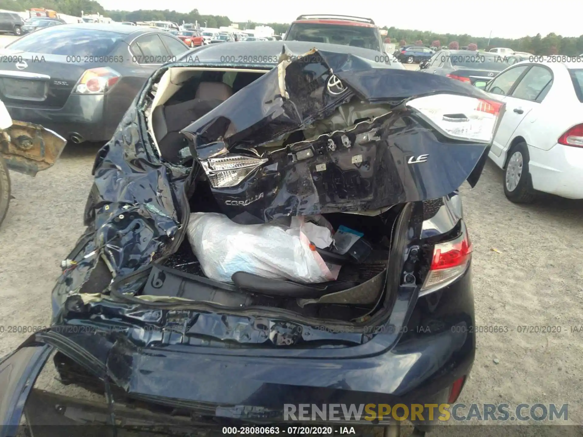 6 Photograph of a damaged car 5YFEPRAE9LP099413 TOYOTA COROLLA 2020