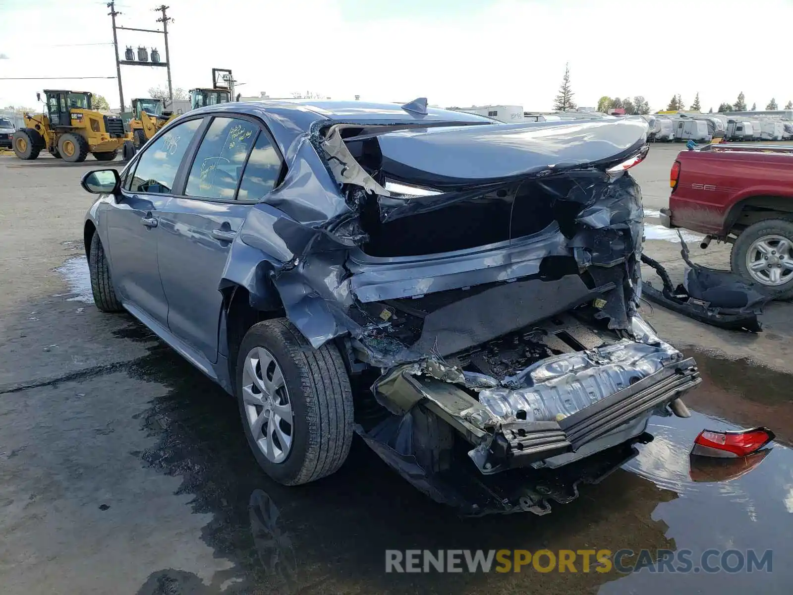 3 Photograph of a damaged car 5YFEPRAE9LP101287 TOYOTA COROLLA 2020