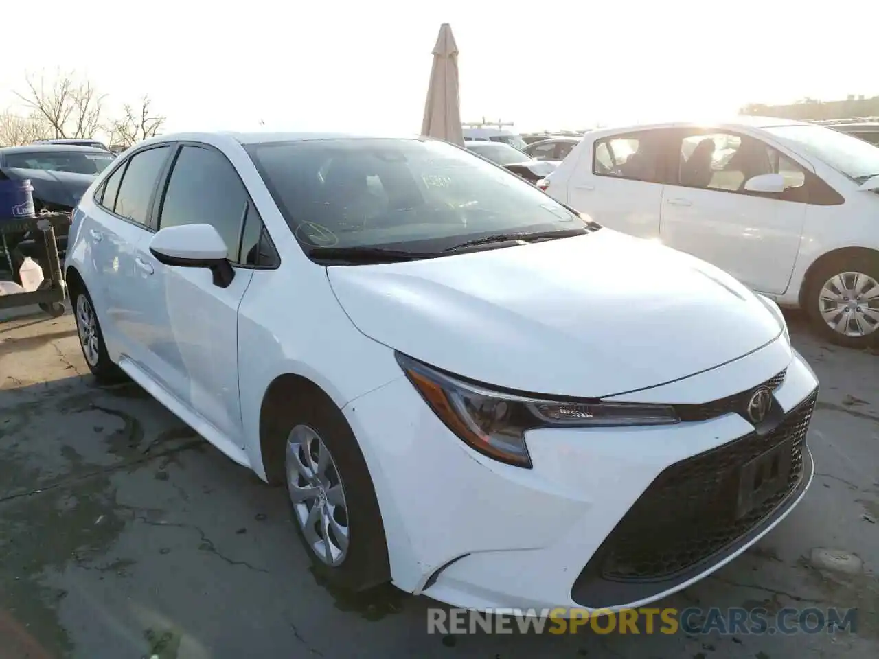 1 Photograph of a damaged car 5YFEPRAE9LP101791 TOYOTA COROLLA 2020