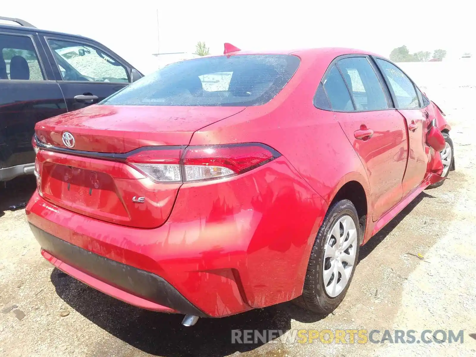 4 Photograph of a damaged car 5YFEPRAE9LP101869 TOYOTA COROLLA 2020