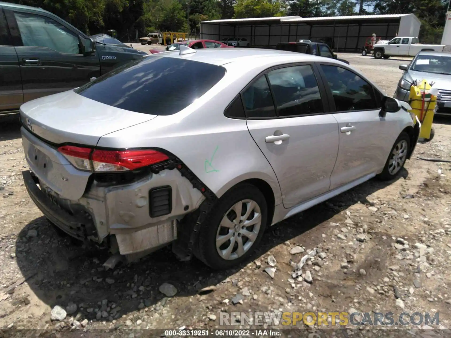 4 Photograph of a damaged car 5YFEPRAE9LP102424 TOYOTA COROLLA 2020