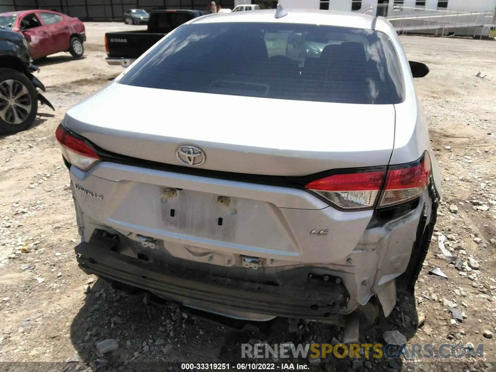 6 Photograph of a damaged car 5YFEPRAE9LP102424 TOYOTA COROLLA 2020