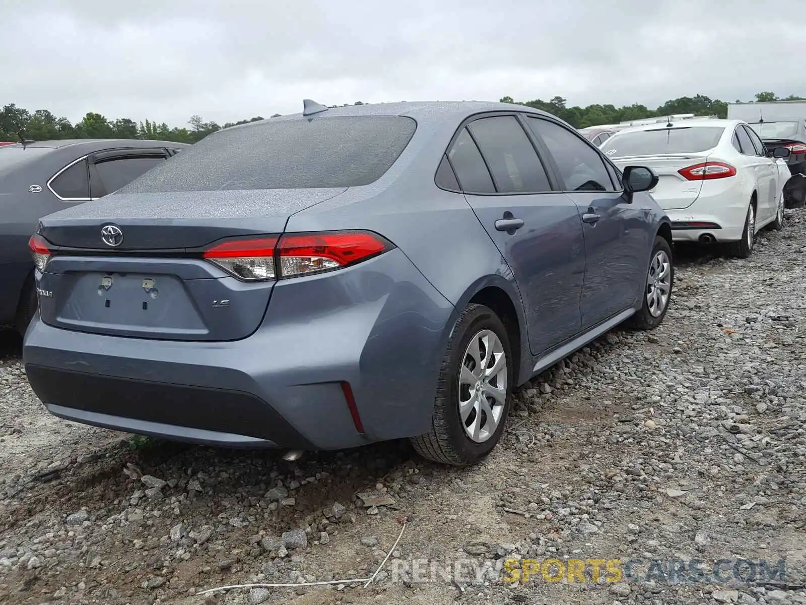 4 Photograph of a damaged car 5YFEPRAE9LP103556 TOYOTA COROLLA 2020