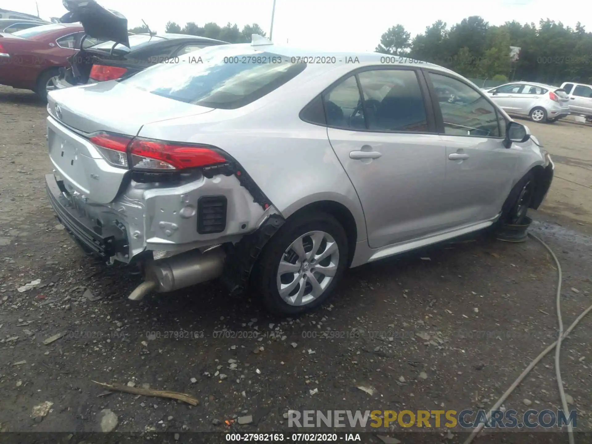 4 Photograph of a damaged car 5YFEPRAE9LP104092 TOYOTA COROLLA 2020