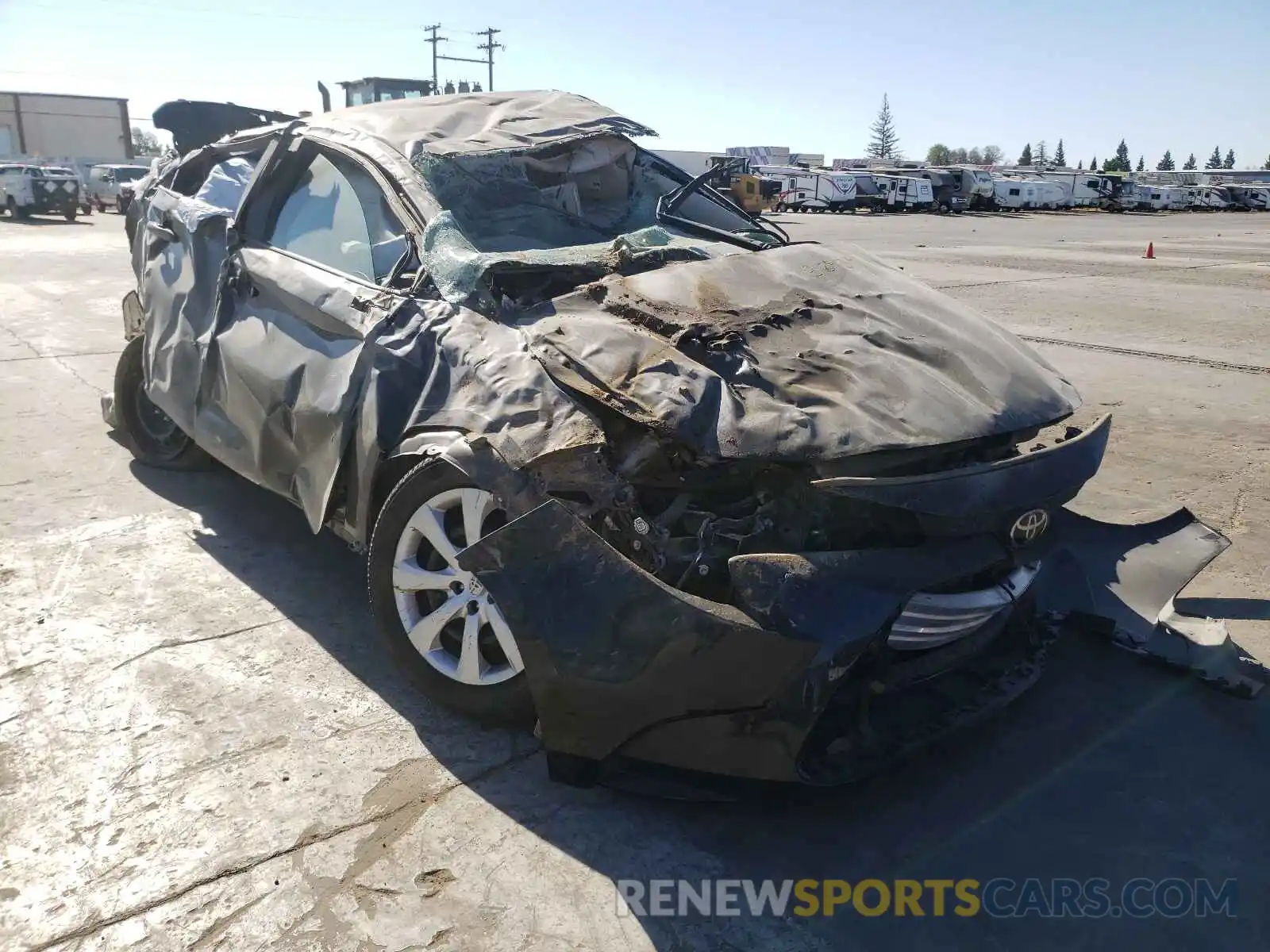 1 Photograph of a damaged car 5YFEPRAE9LP104397 TOYOTA COROLLA 2020