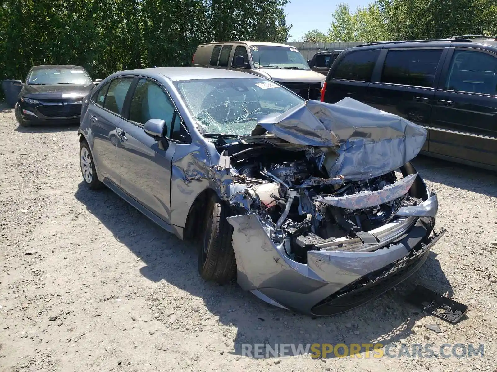 1 Photograph of a damaged car 5YFEPRAE9LP104805 TOYOTA COROLLA 2020