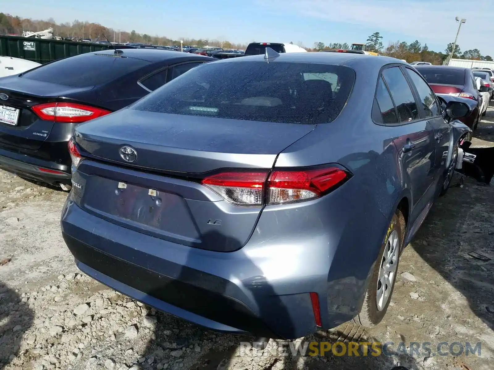 4 Photograph of a damaged car 5YFEPRAE9LP105064 TOYOTA COROLLA 2020