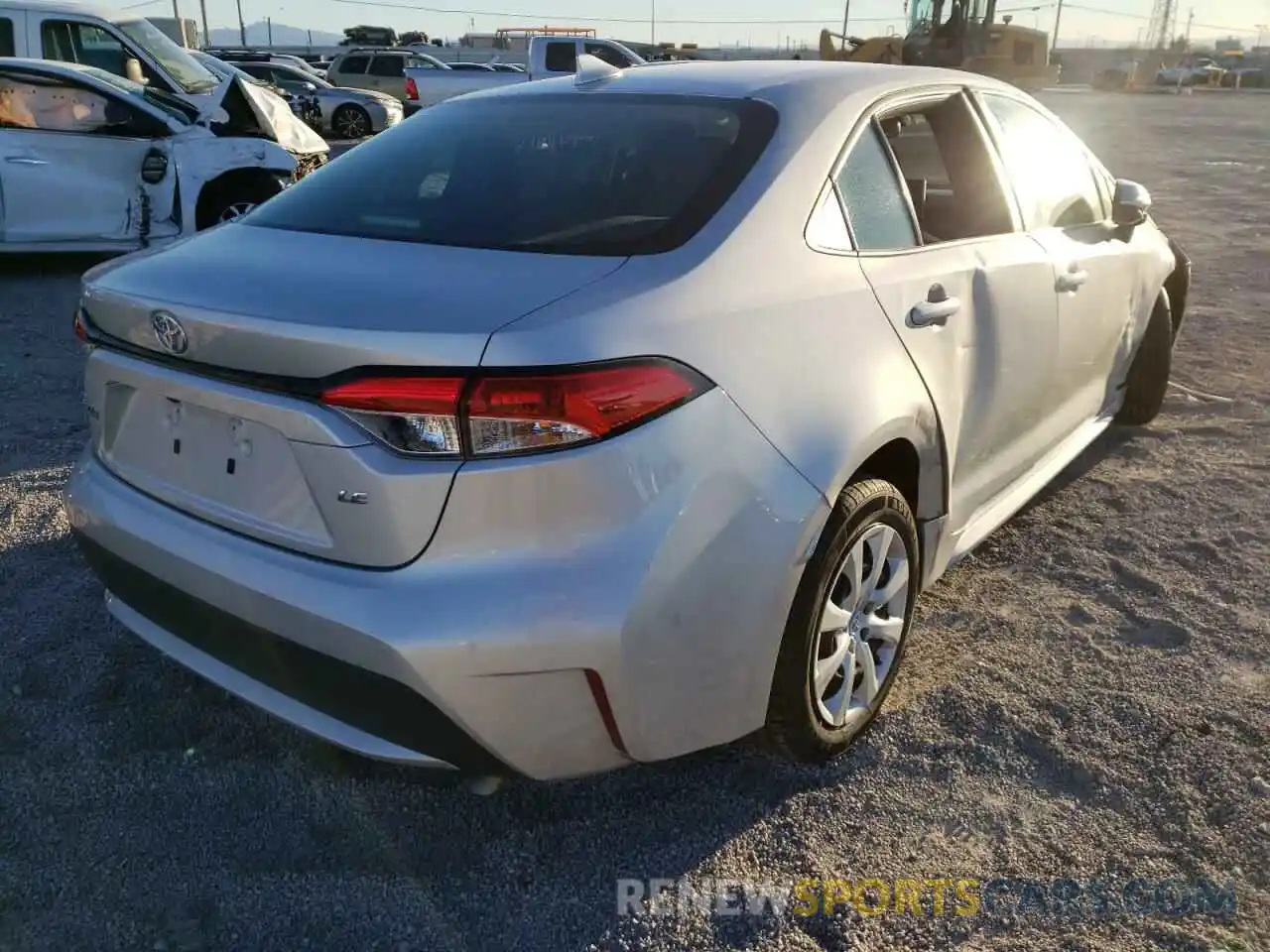 4 Photograph of a damaged car 5YFEPRAE9LP105257 TOYOTA COROLLA 2020