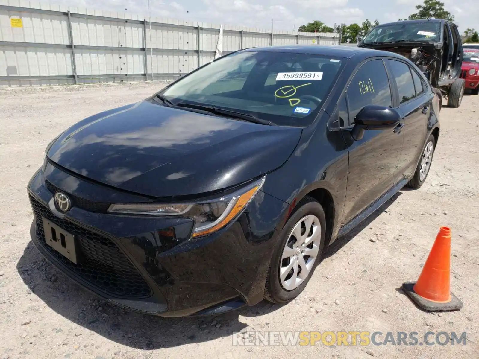 2 Photograph of a damaged car 5YFEPRAE9LP105727 TOYOTA COROLLA 2020