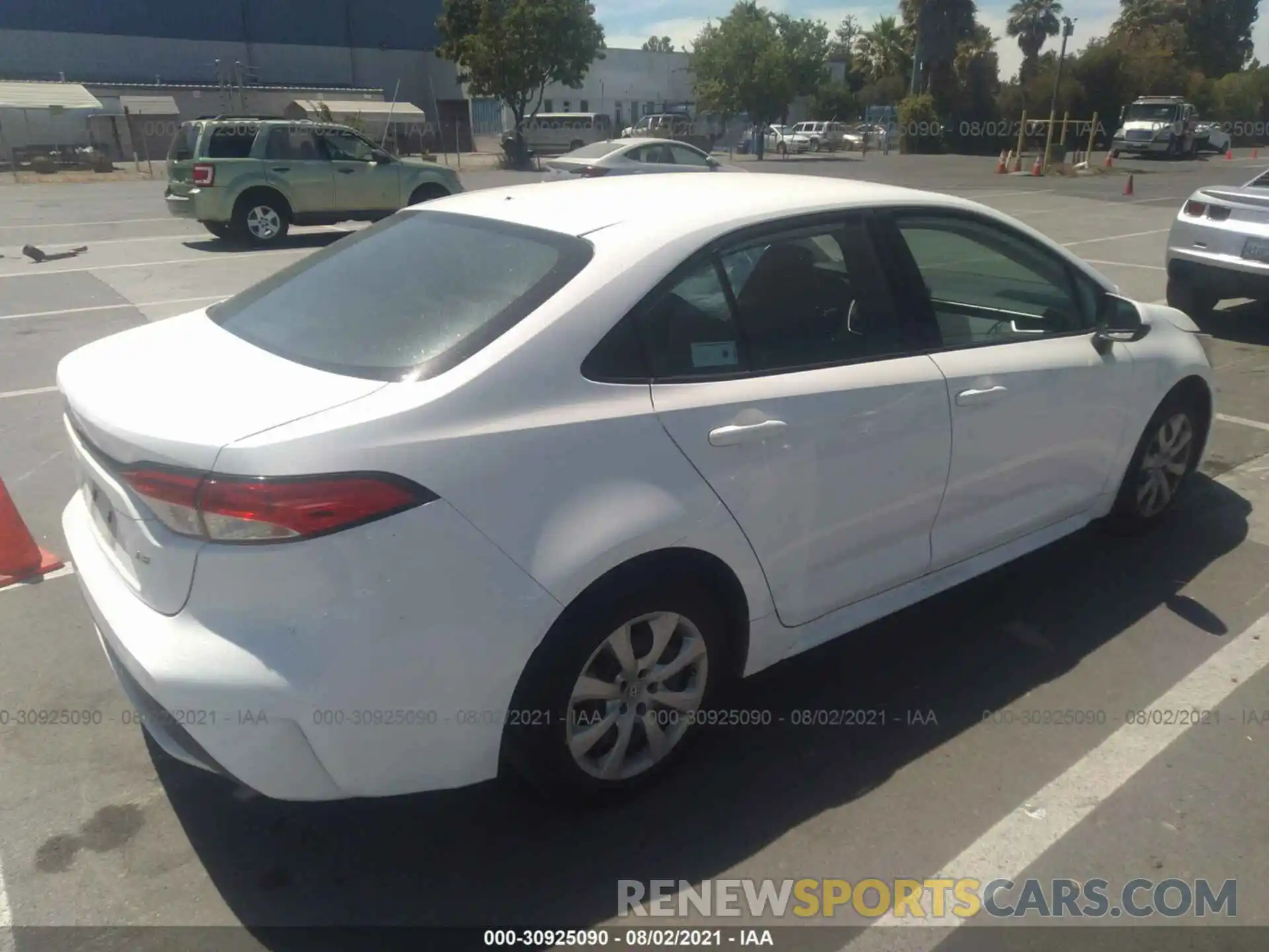 4 Photograph of a damaged car 5YFEPRAE9LP107333 TOYOTA COROLLA 2020