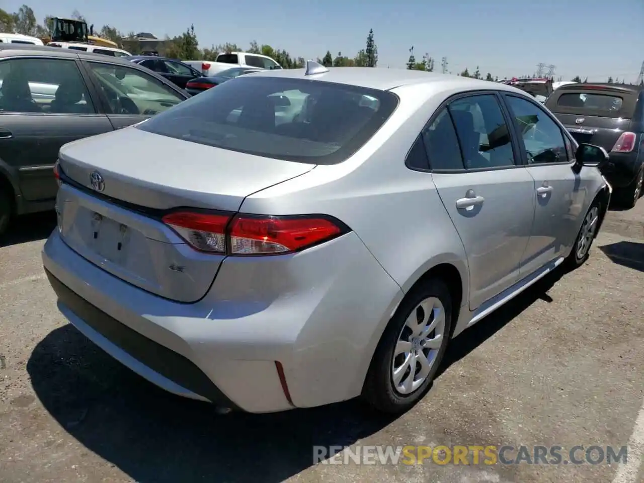 4 Photograph of a damaged car 5YFEPRAE9LP108207 TOYOTA COROLLA 2020