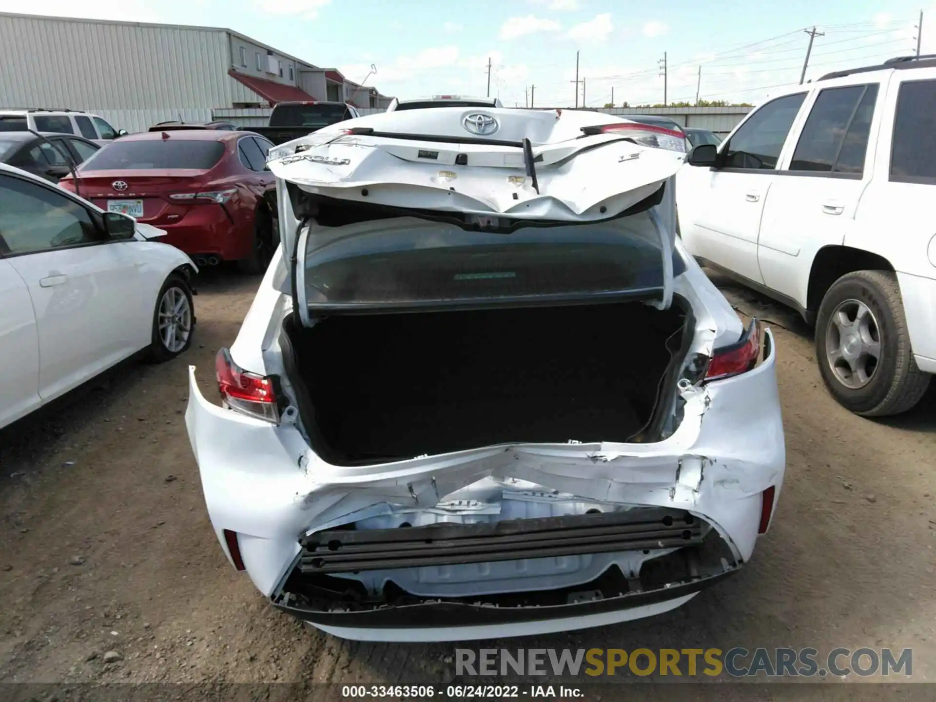 6 Photograph of a damaged car 5YFEPRAE9LP108742 TOYOTA COROLLA 2020