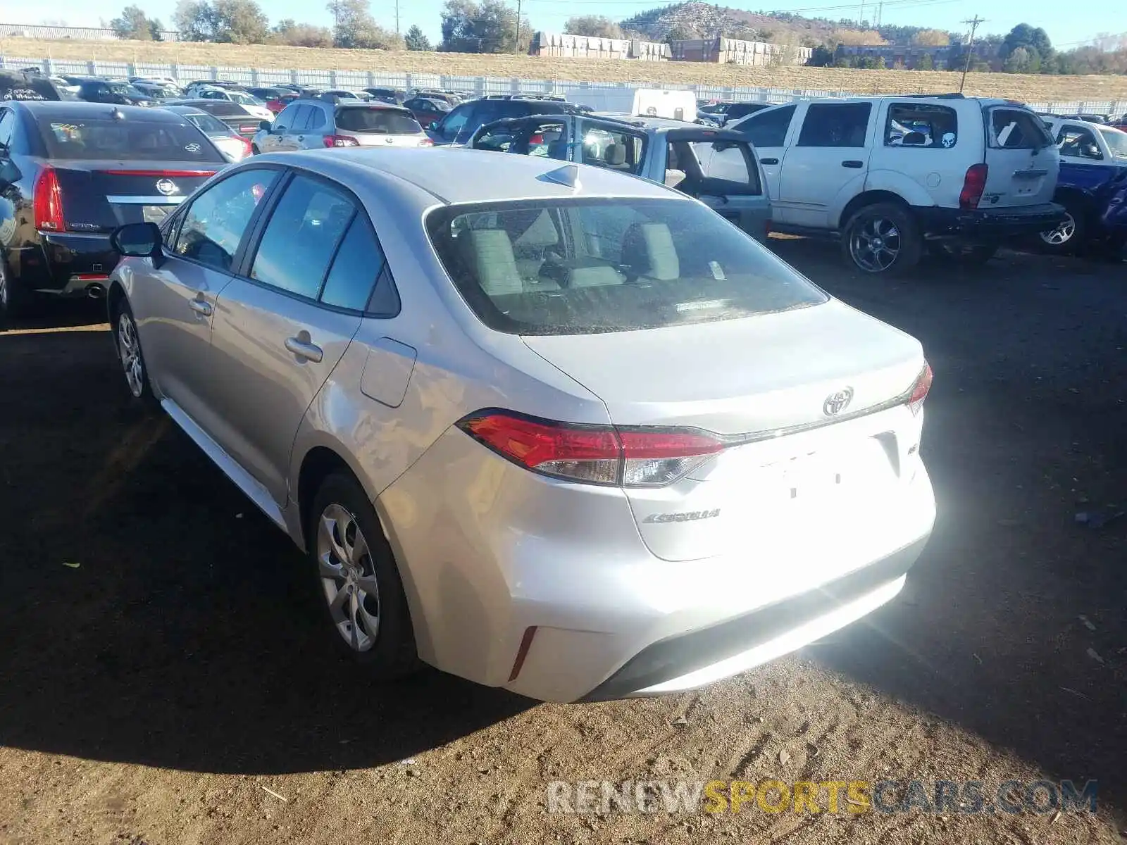 3 Photograph of a damaged car 5YFEPRAE9LP109079 TOYOTA COROLLA 2020