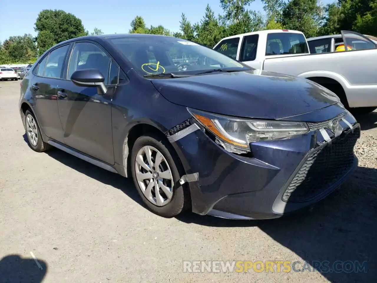 1 Photograph of a damaged car 5YFEPRAE9LP109132 TOYOTA COROLLA 2020