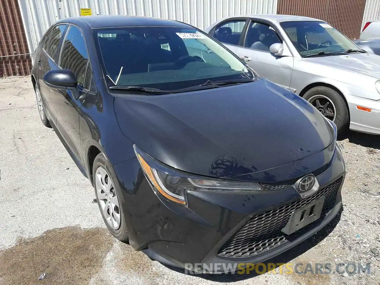 1 Photograph of a damaged car 5YFEPRAE9LP109213 TOYOTA COROLLA 2020