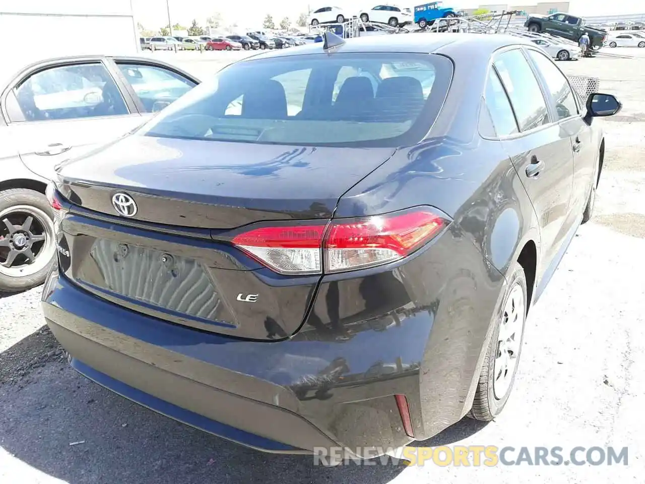 4 Photograph of a damaged car 5YFEPRAE9LP109213 TOYOTA COROLLA 2020