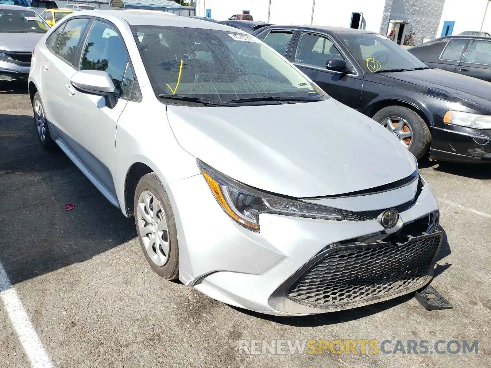 1 Photograph of a damaged car 5YFEPRAE9LP109731 TOYOTA COROLLA 2020