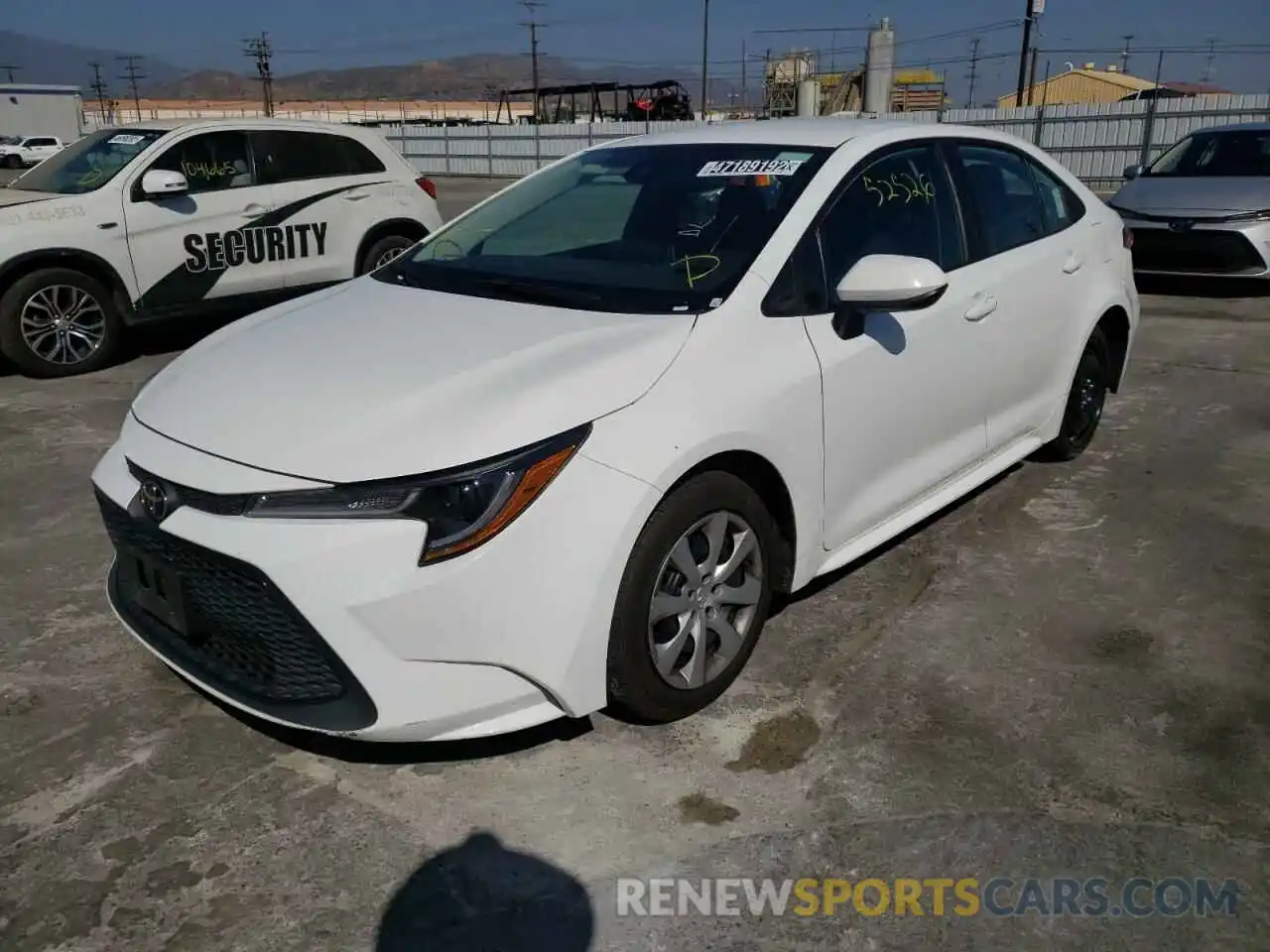 2 Photograph of a damaged car 5YFEPRAE9LP109762 TOYOTA COROLLA 2020