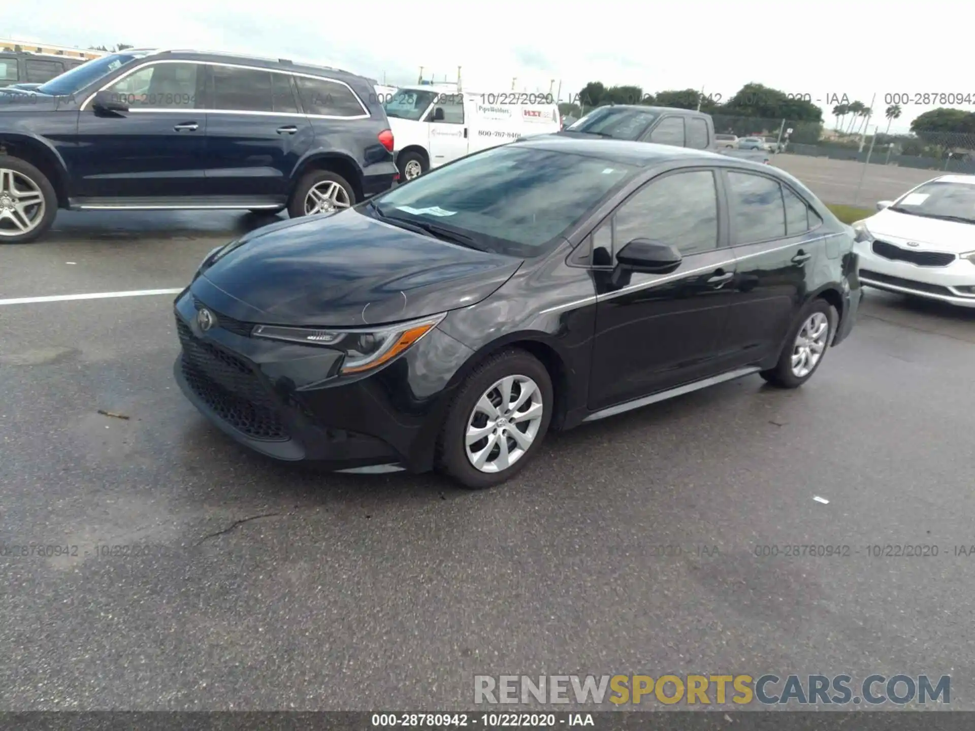 2 Photograph of a damaged car 5YFEPRAE9LP111009 TOYOTA COROLLA 2020