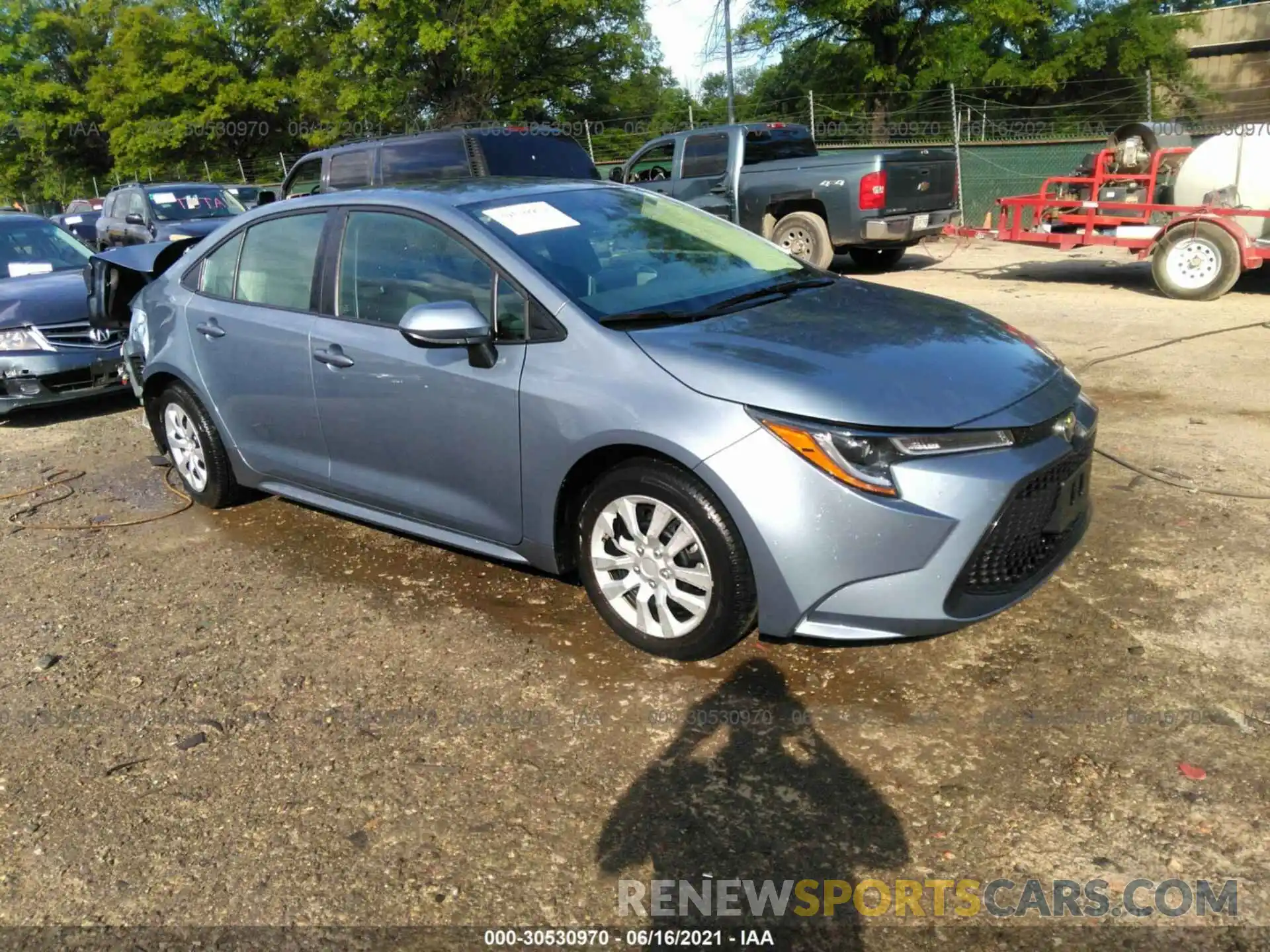 1 Photograph of a damaged car 5YFEPRAE9LP112659 TOYOTA COROLLA 2020