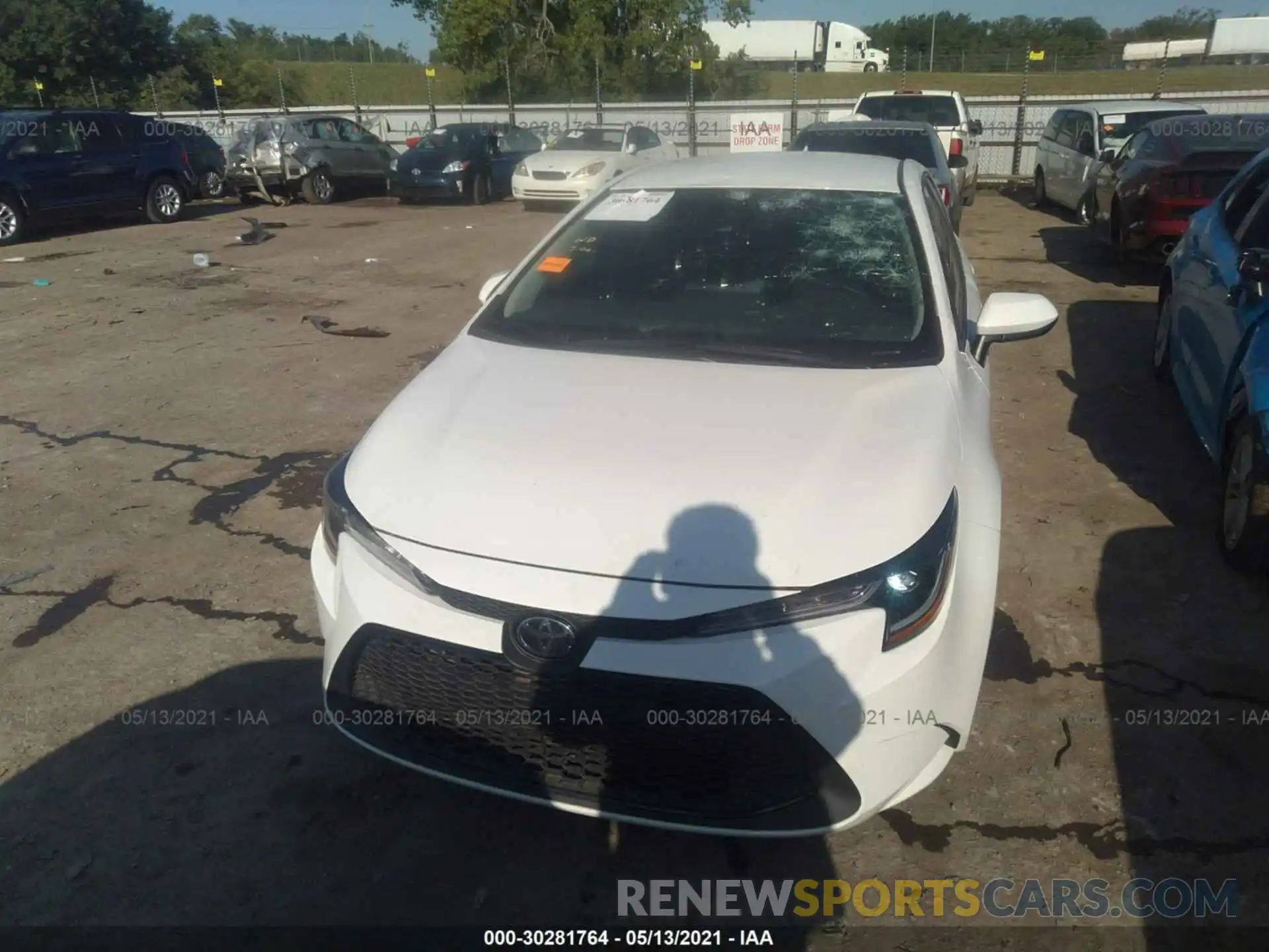 6 Photograph of a damaged car 5YFEPRAE9LP113830 TOYOTA COROLLA 2020