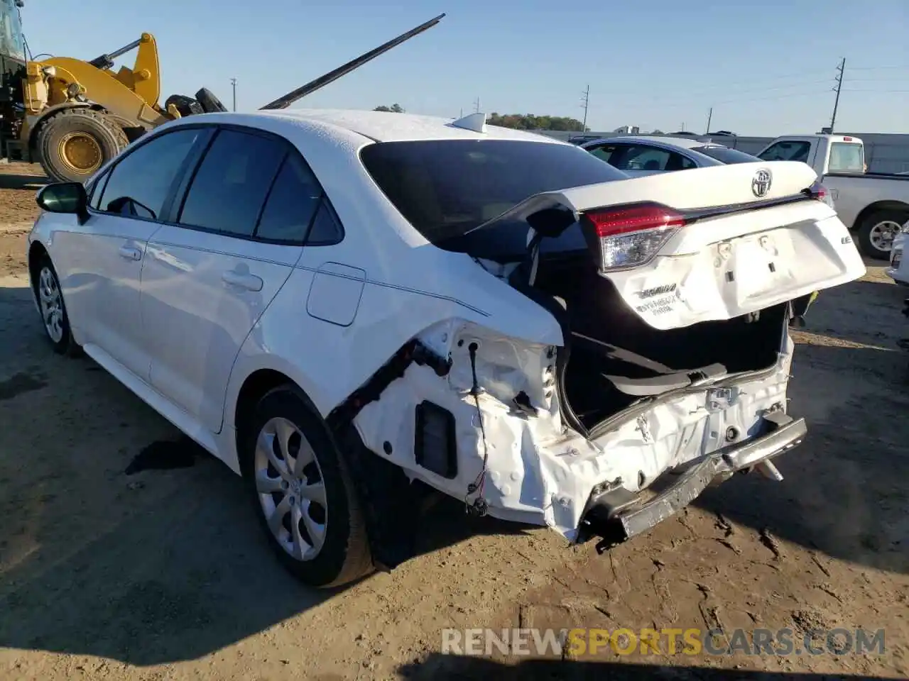 3 Photograph of a damaged car 5YFEPRAE9LP115318 TOYOTA COROLLA 2020