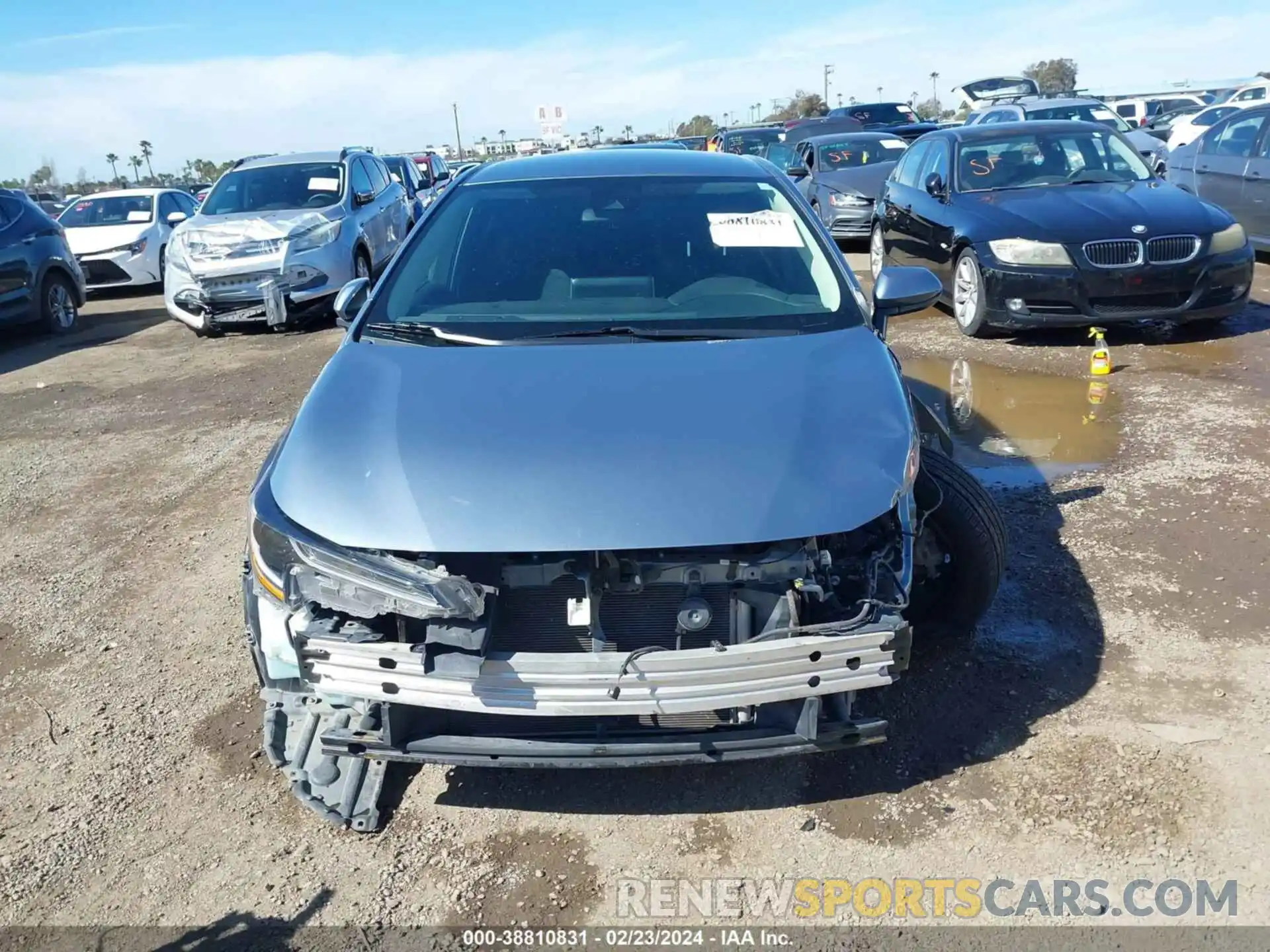 13 Photograph of a damaged car 5YFEPRAE9LP115321 TOYOTA COROLLA 2020