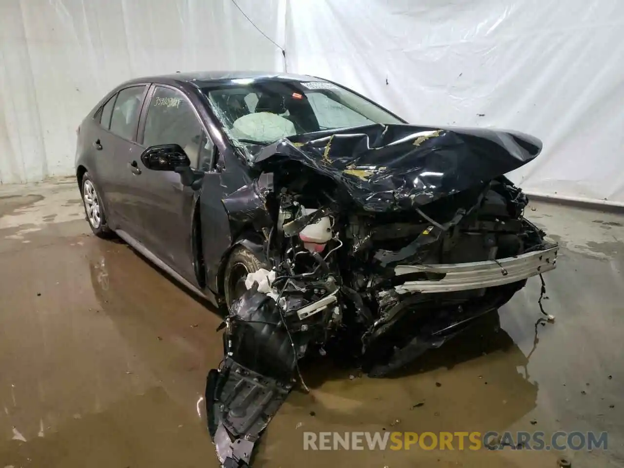 1 Photograph of a damaged car 5YFEPRAE9LP115402 TOYOTA COROLLA 2020