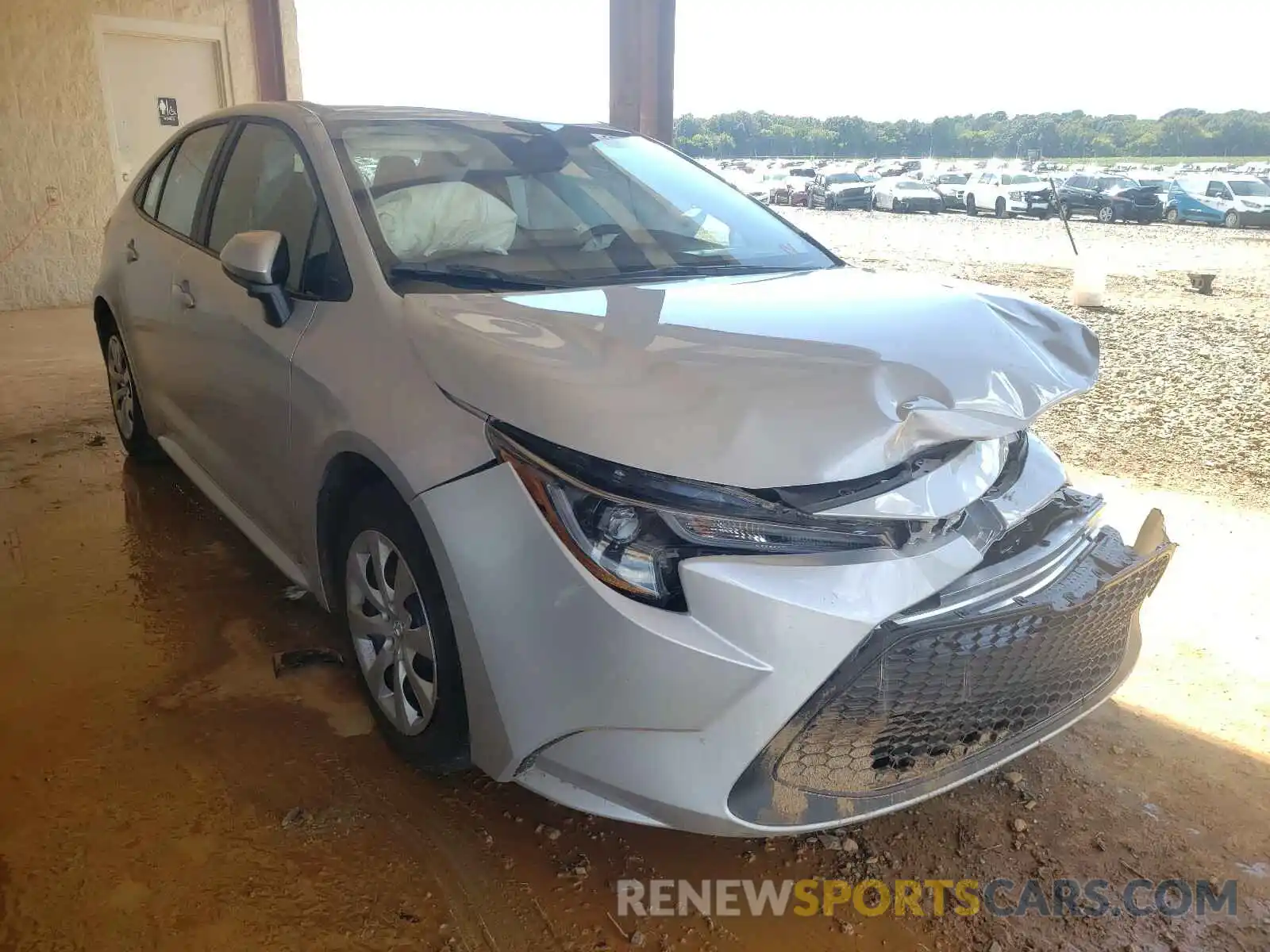 1 Photograph of a damaged car 5YFEPRAE9LP116498 TOYOTA COROLLA 2020