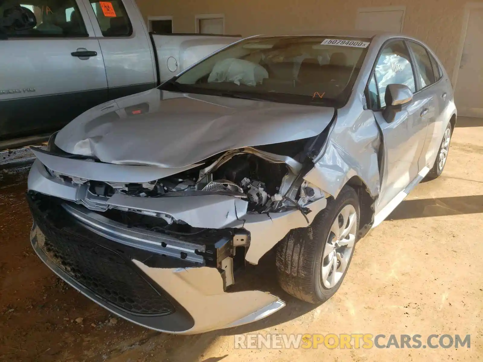 2 Photograph of a damaged car 5YFEPRAE9LP116498 TOYOTA COROLLA 2020