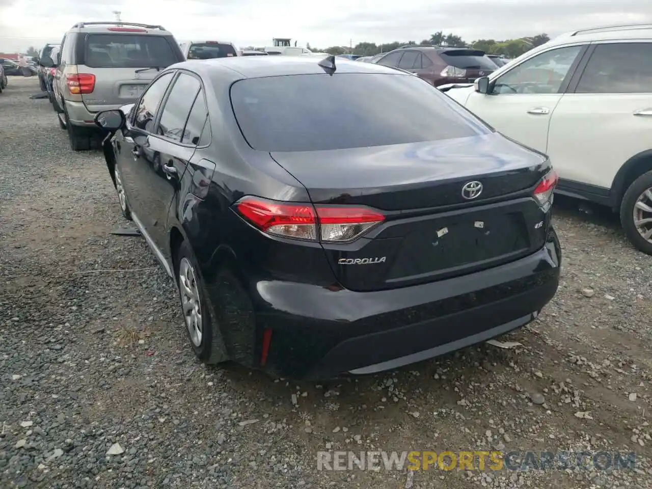 3 Photograph of a damaged car 5YFEPRAE9LP116890 TOYOTA COROLLA 2020