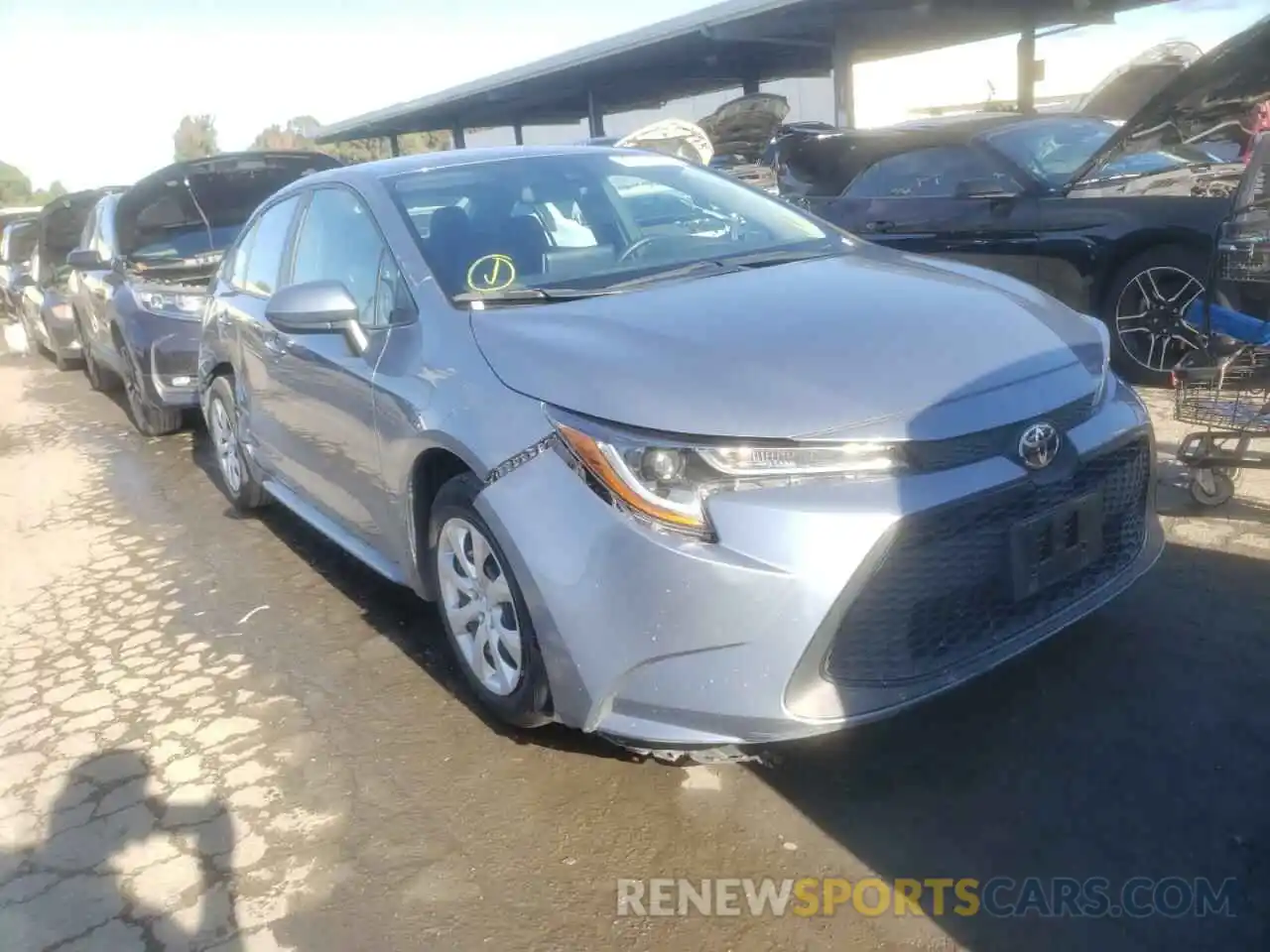 1 Photograph of a damaged car 5YFEPRAE9LP116971 TOYOTA COROLLA 2020