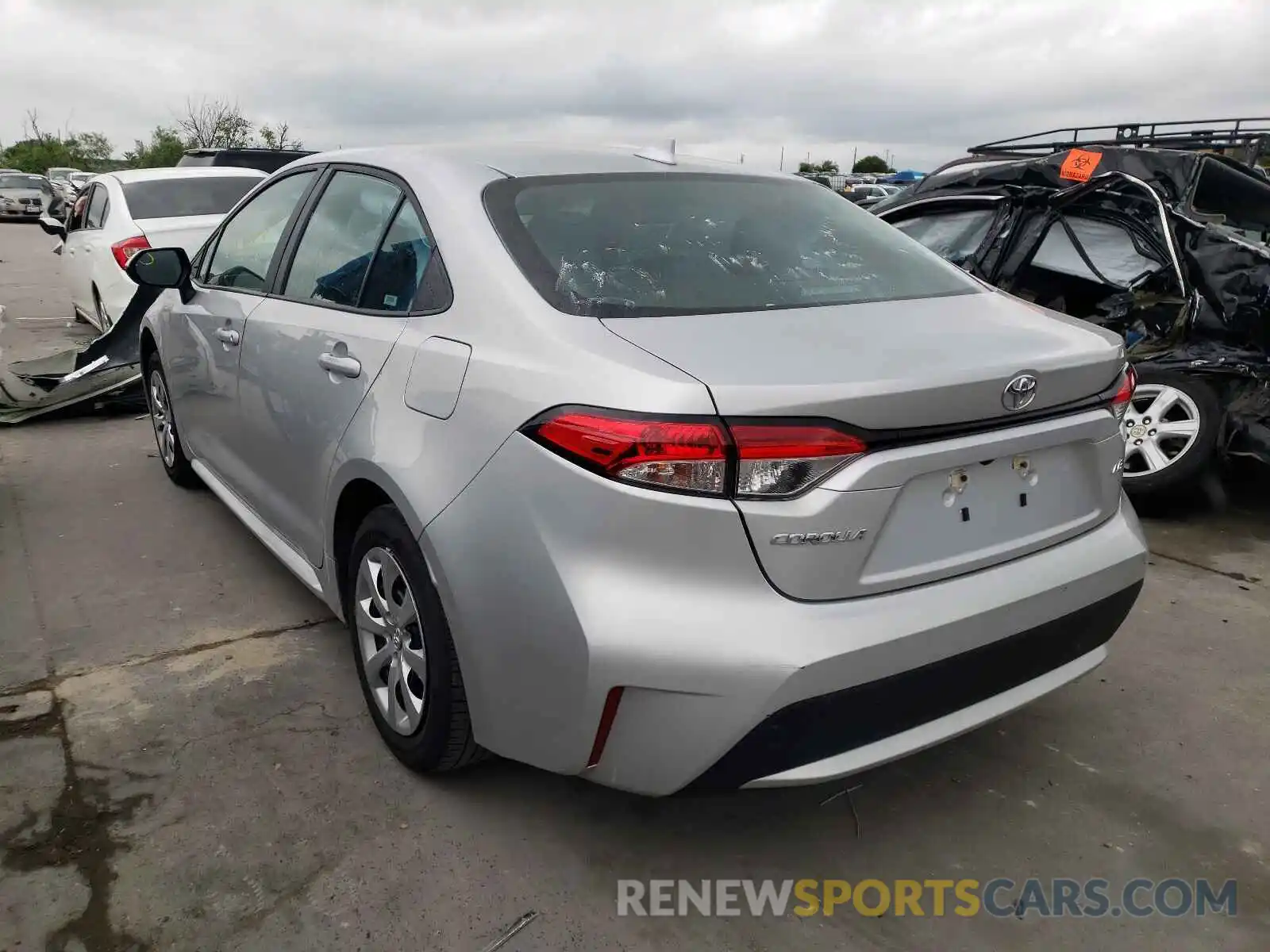 3 Photograph of a damaged car 5YFEPRAE9LP117120 TOYOTA COROLLA 2020