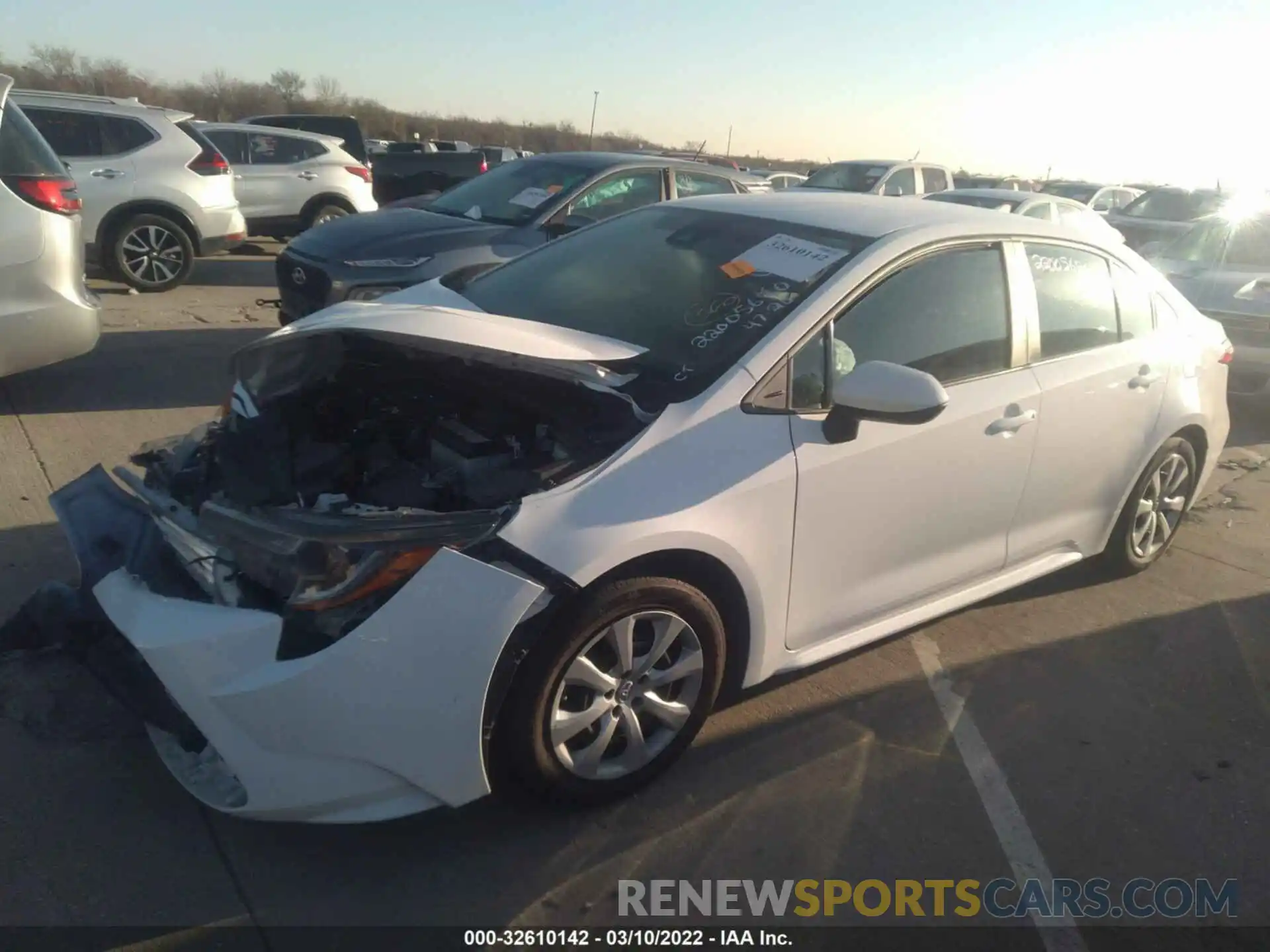 2 Photograph of a damaged car 5YFEPRAE9LP118140 TOYOTA COROLLA 2020