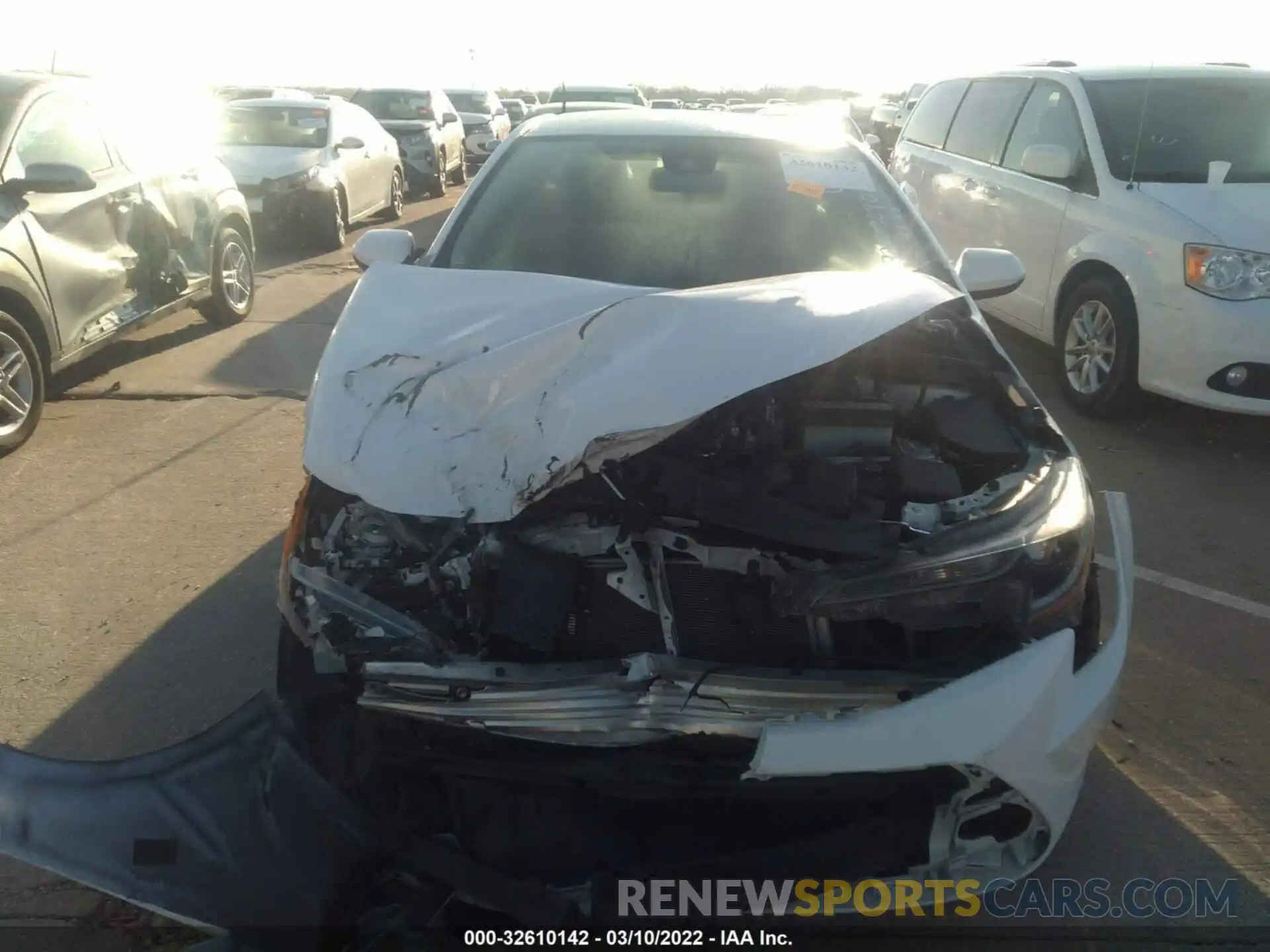 6 Photograph of a damaged car 5YFEPRAE9LP118140 TOYOTA COROLLA 2020