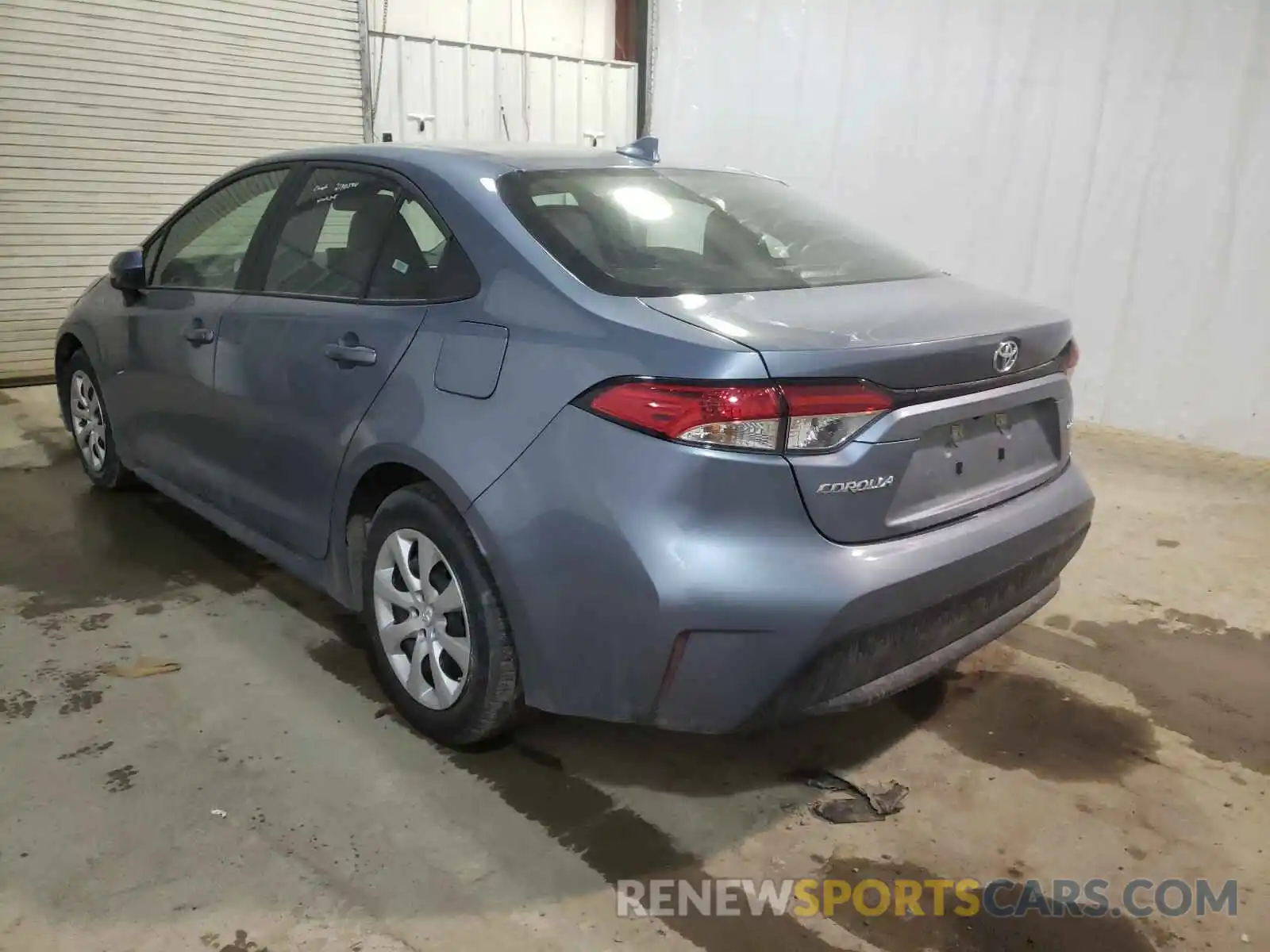 3 Photograph of a damaged car 5YFEPRAE9LP118154 TOYOTA COROLLA 2020