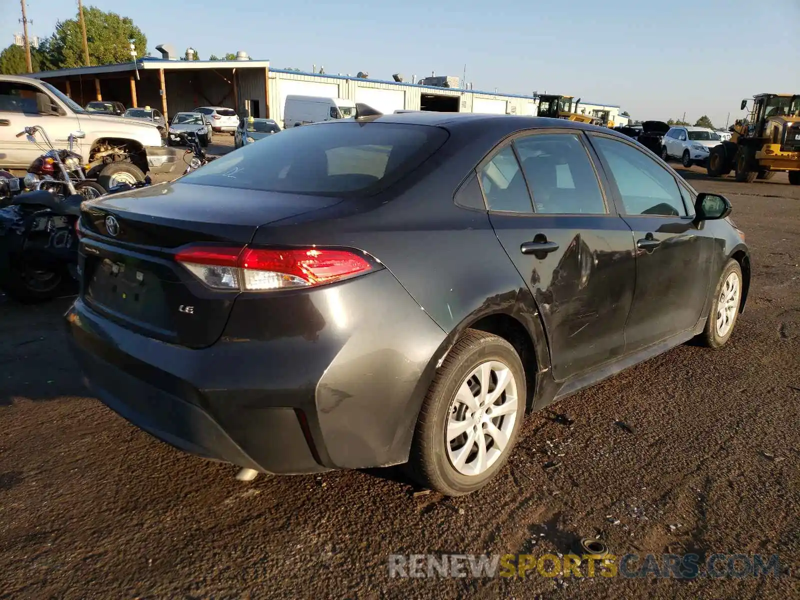 4 Photograph of a damaged car 5YFEPRAE9LP119031 TOYOTA COROLLA 2020