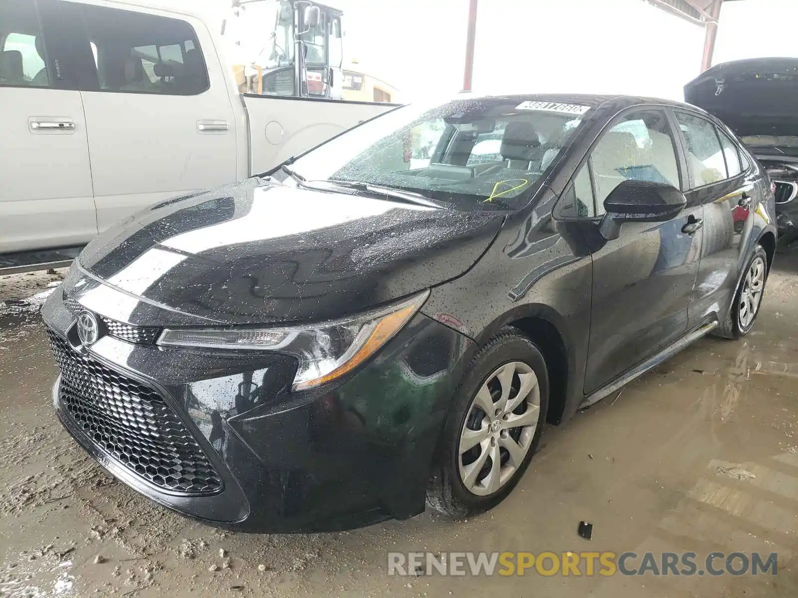 2 Photograph of a damaged car 5YFEPRAE9LP119384 TOYOTA COROLLA 2020