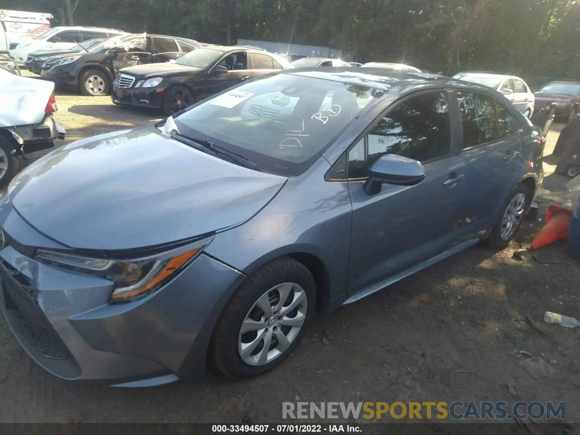 2 Photograph of a damaged car 5YFEPRAE9LP119952 TOYOTA COROLLA 2020