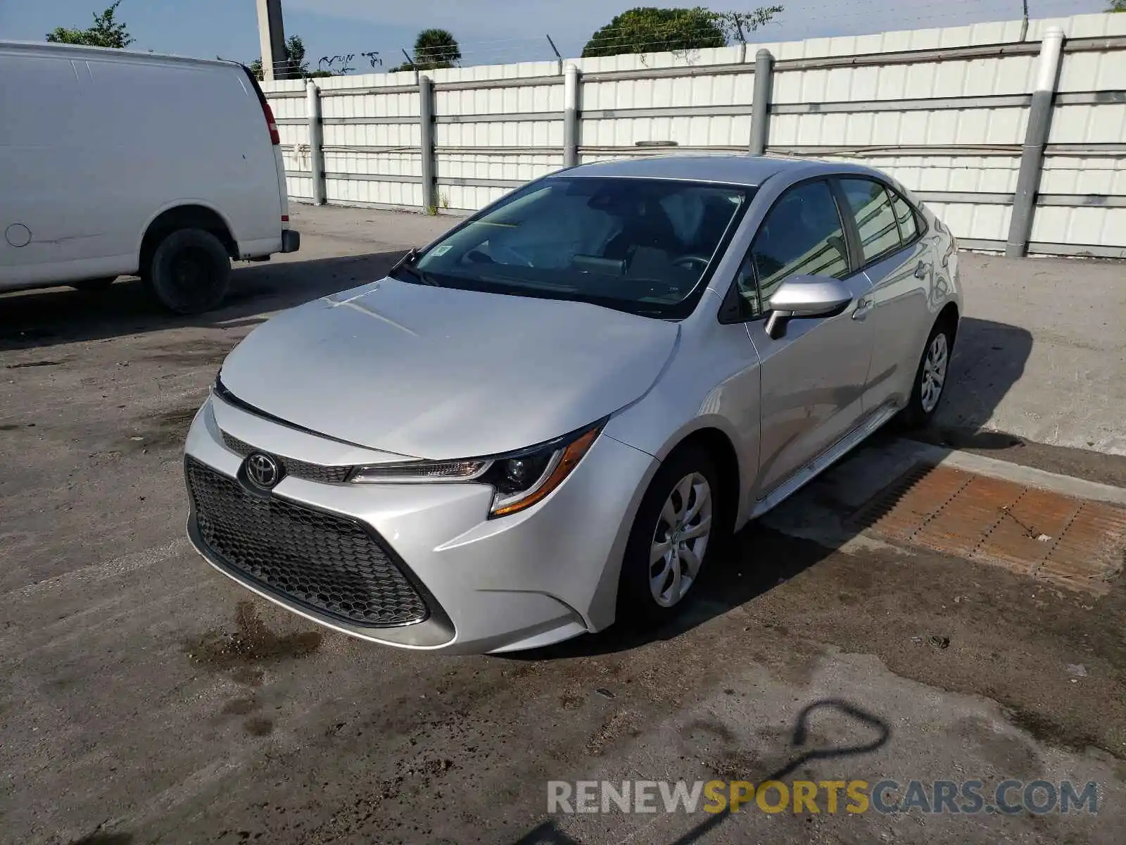 2 Photograph of a damaged car 5YFEPRAE9LP120812 TOYOTA COROLLA 2020