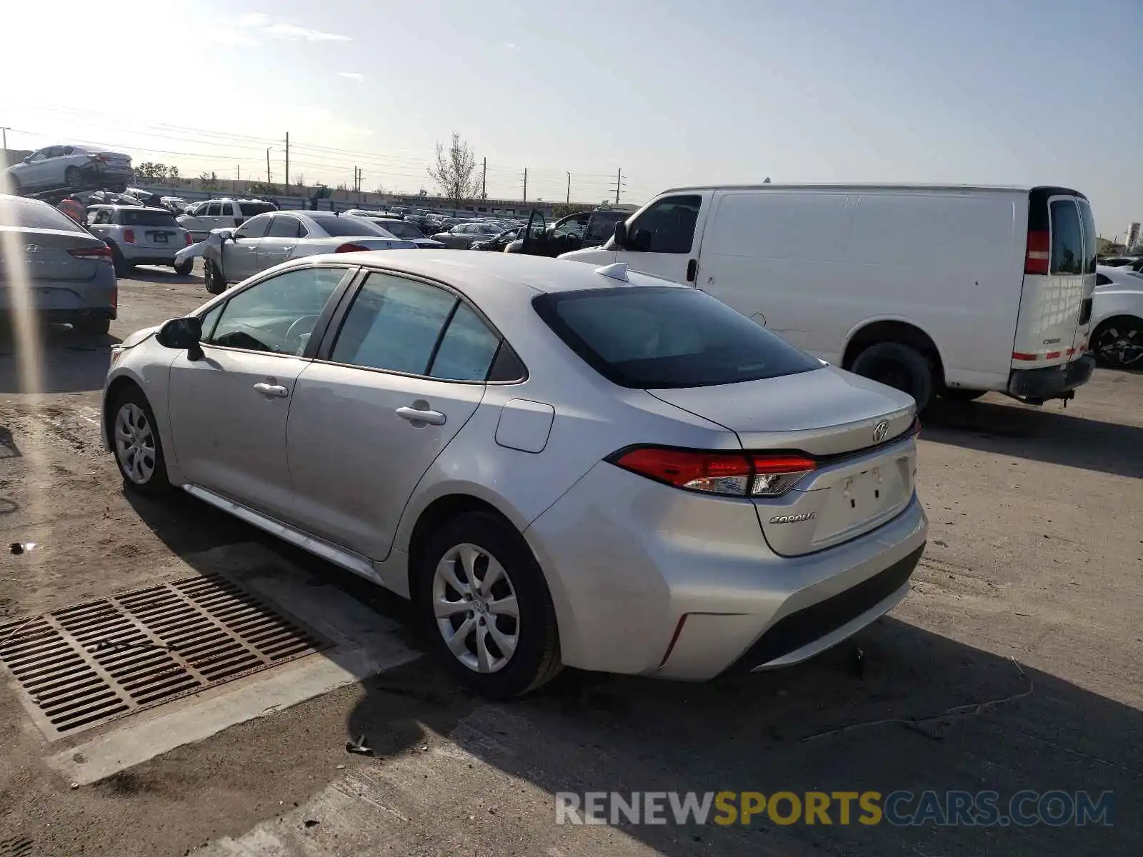 3 Photograph of a damaged car 5YFEPRAE9LP120812 TOYOTA COROLLA 2020