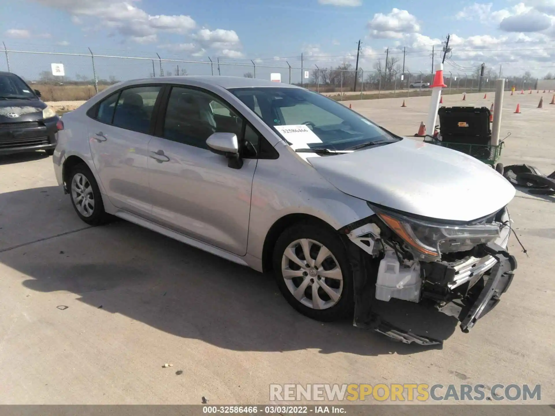 1 Photograph of a damaged car 5YFEPRAE9LP120826 TOYOTA COROLLA 2020