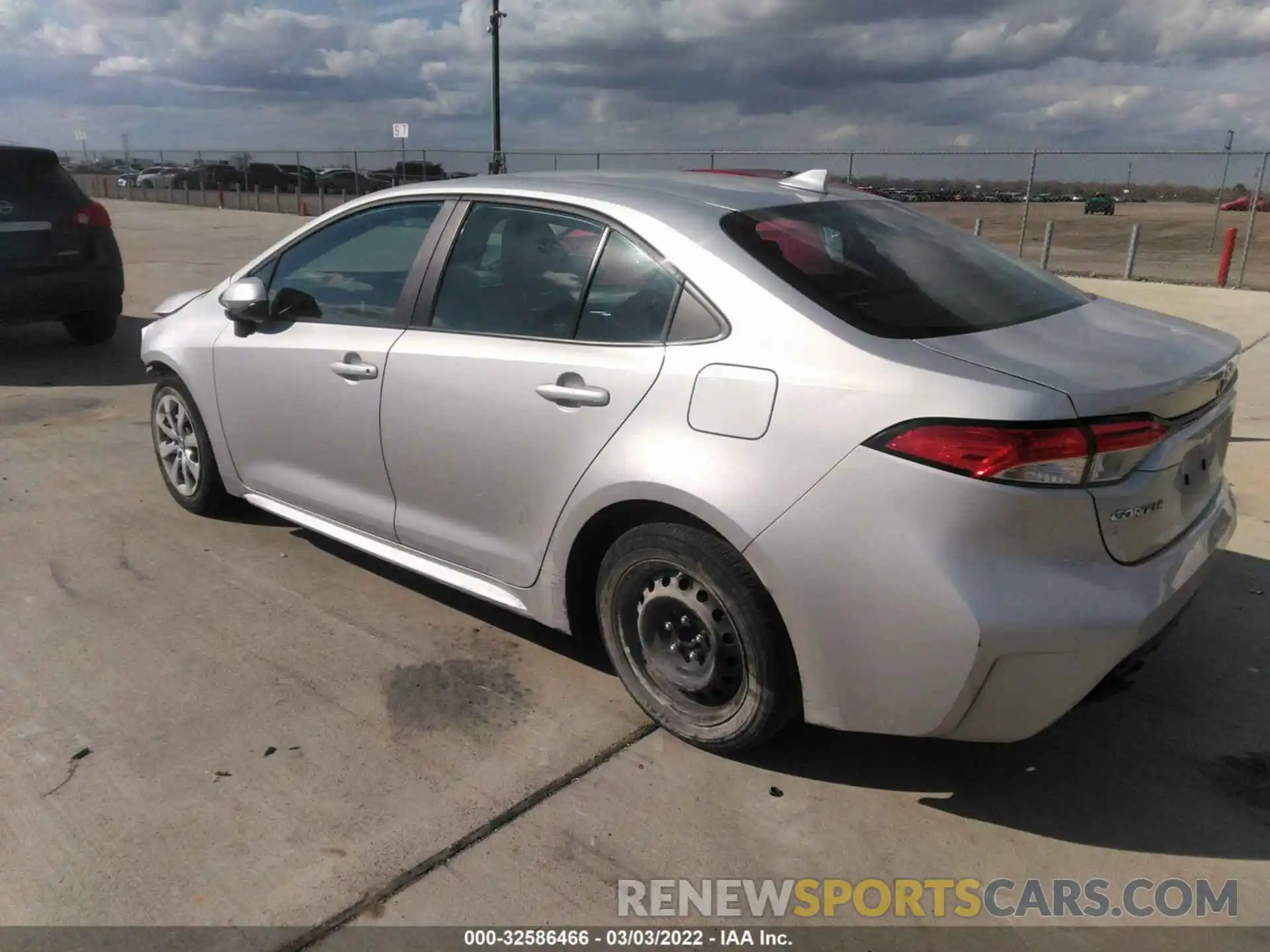 3 Photograph of a damaged car 5YFEPRAE9LP120826 TOYOTA COROLLA 2020